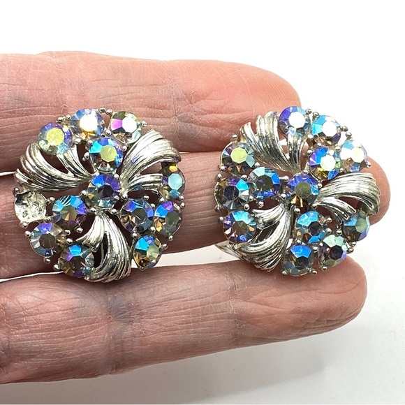 LISNER Aurora Bourealis Clip On Earrings Vintage - Picture 2 of 10
